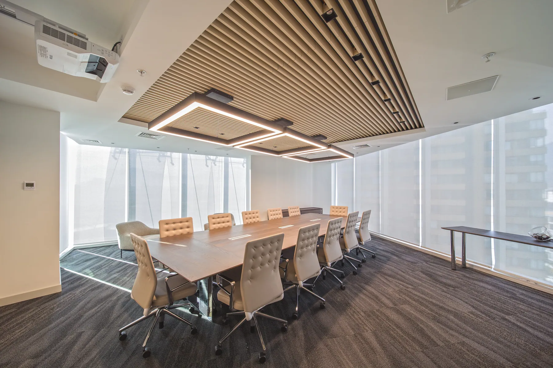 Oficinas para Vida Cámara en Santiago — 1.600 m² — 1/6