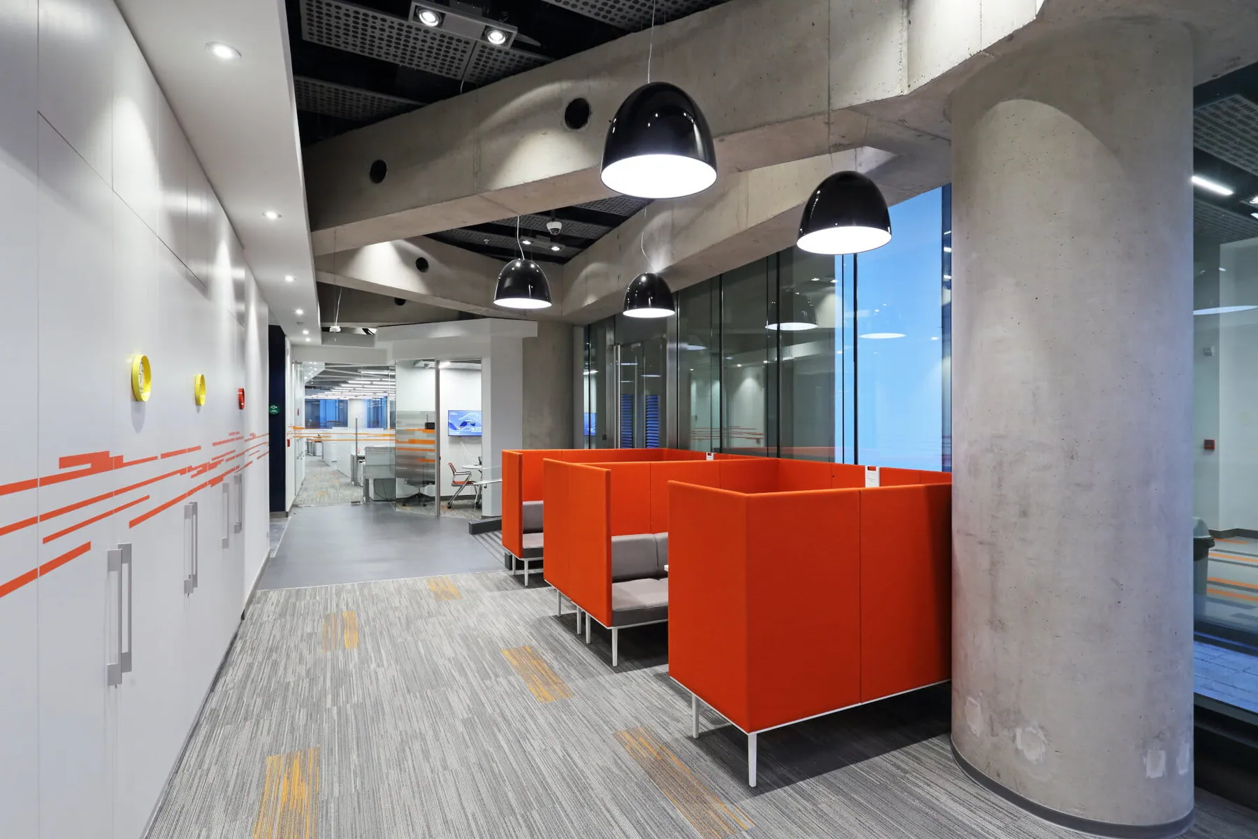 Oficinas para Indumotora — Etapa I en Santiago — 4.700 m² — 4/6