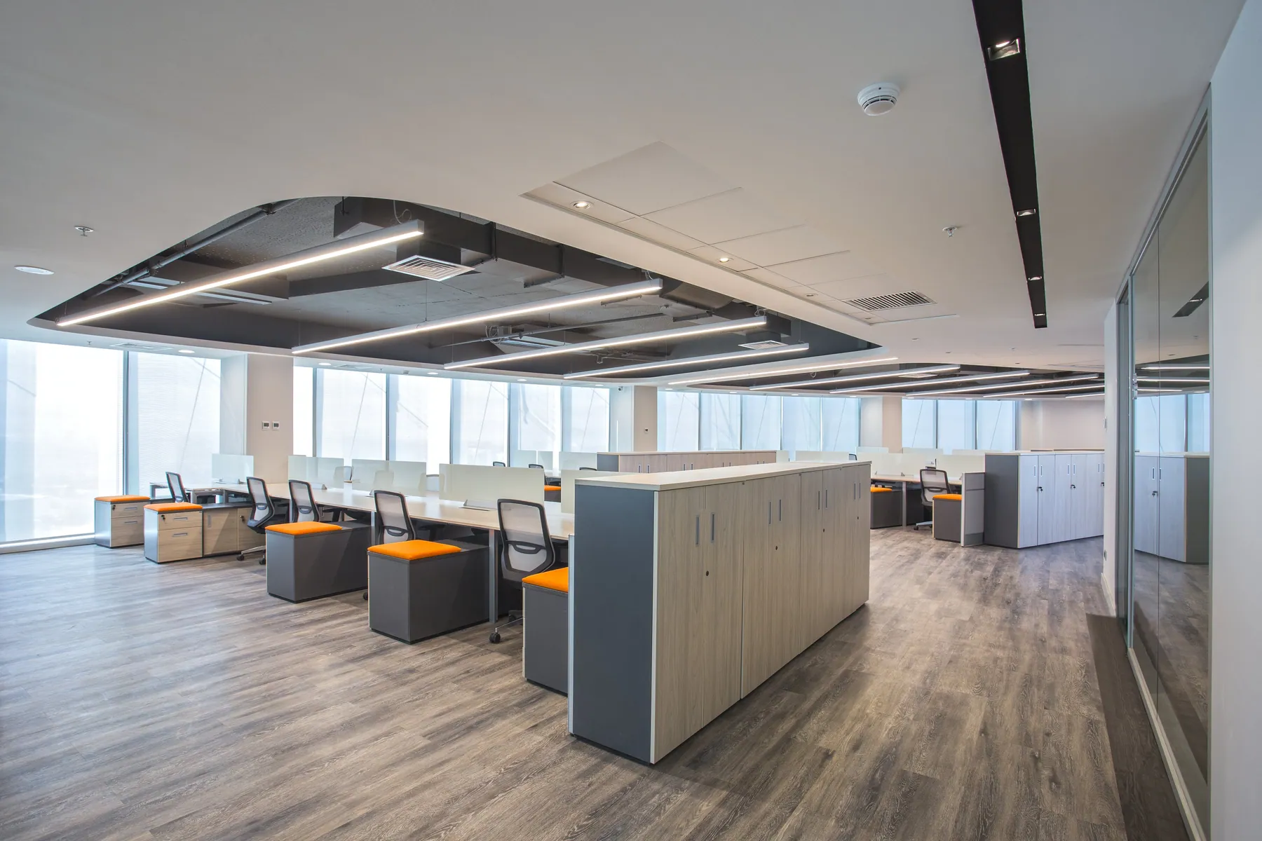 Oficinas para Banco Internacional en Santiago — 4.350 m² — 1/6