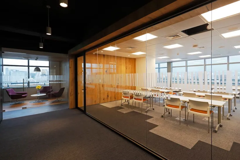 Oficinas para HP (2015) en Santiago — 795 m² — 2/6