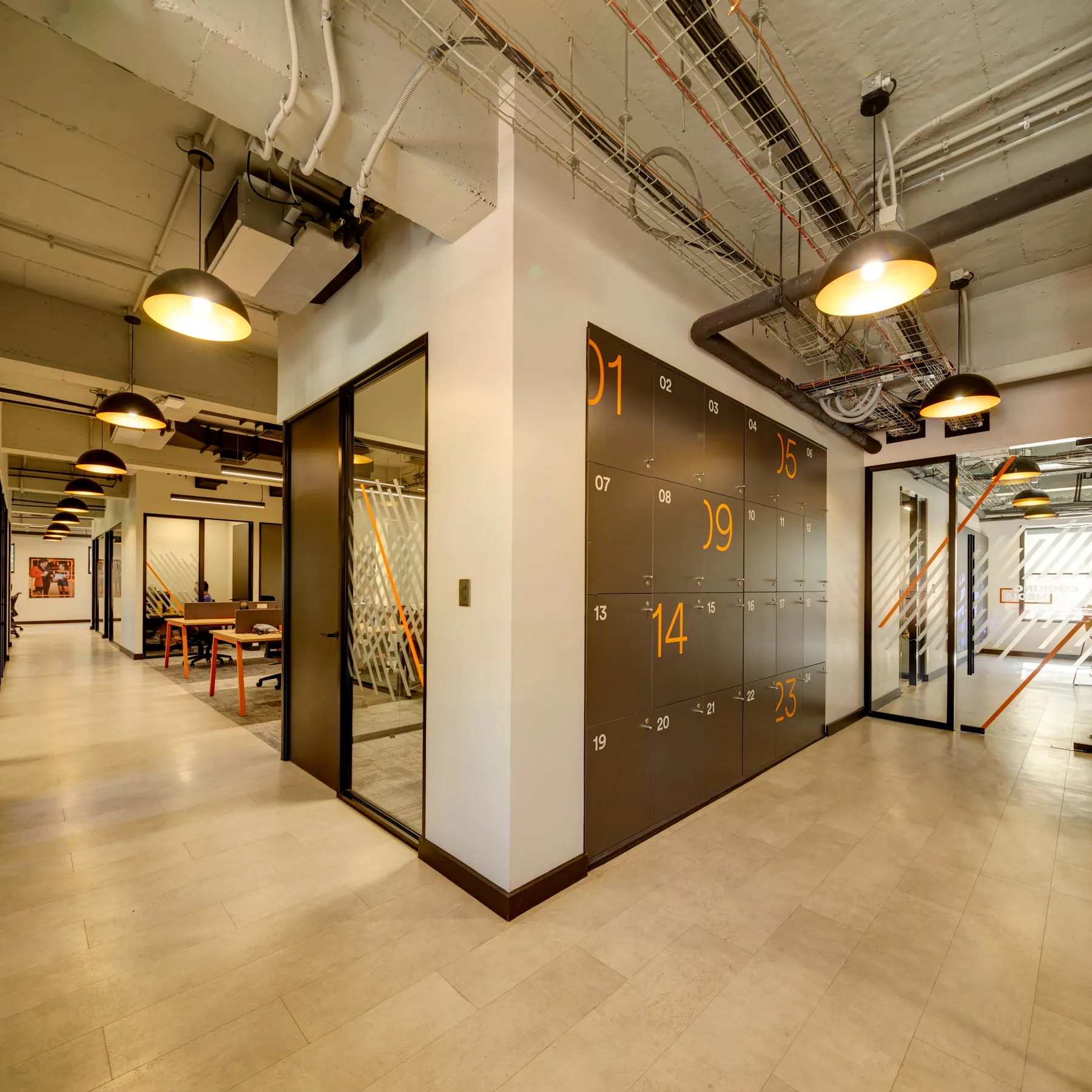 Oficinas para Cooking Media en Santiago — 460 m² — 2/6