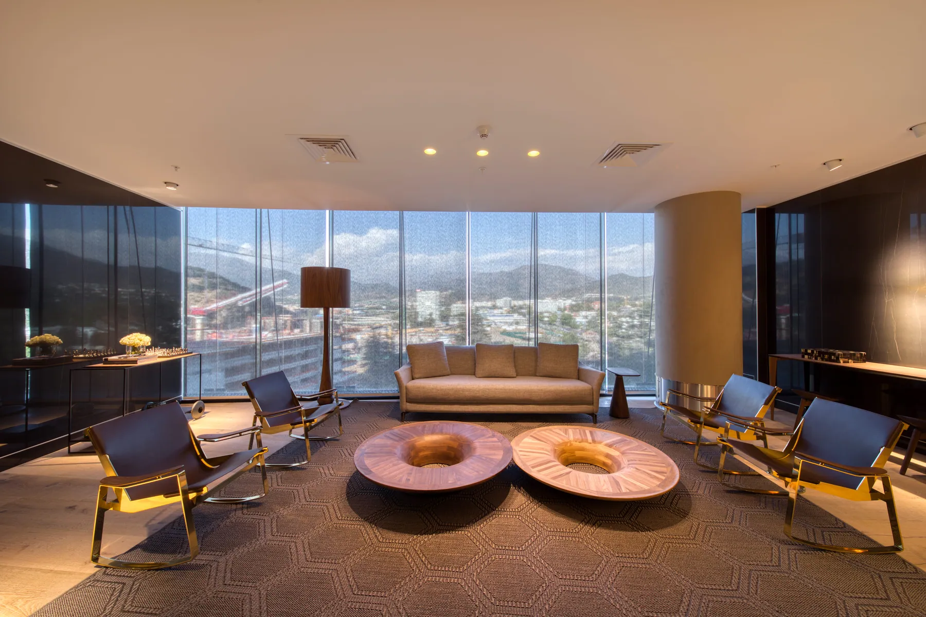 Oficinas para Family Office Indumotora — Etapa III en Santiago — 874 m² — 5/6