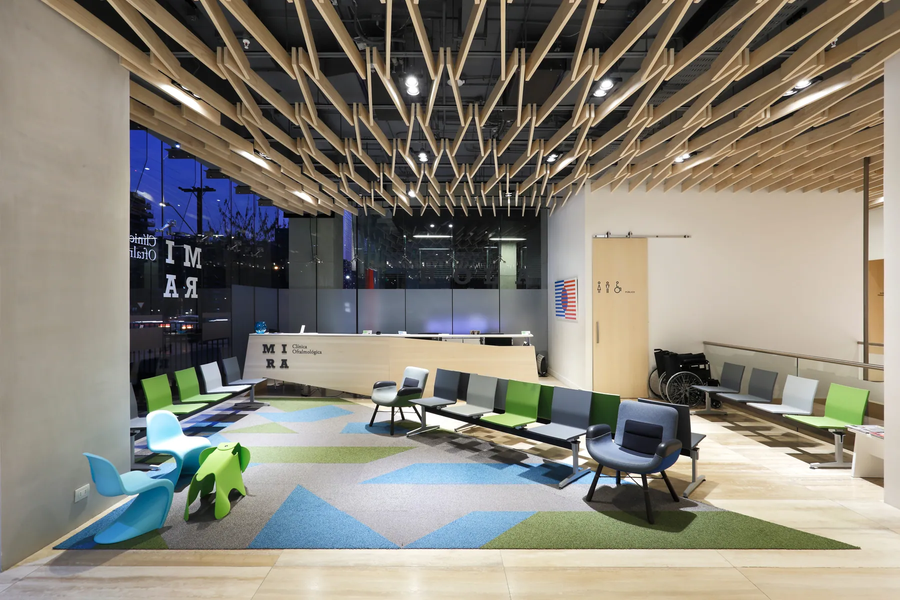 Salud para MIRA en Santiago — 1.062 m² — 3/6