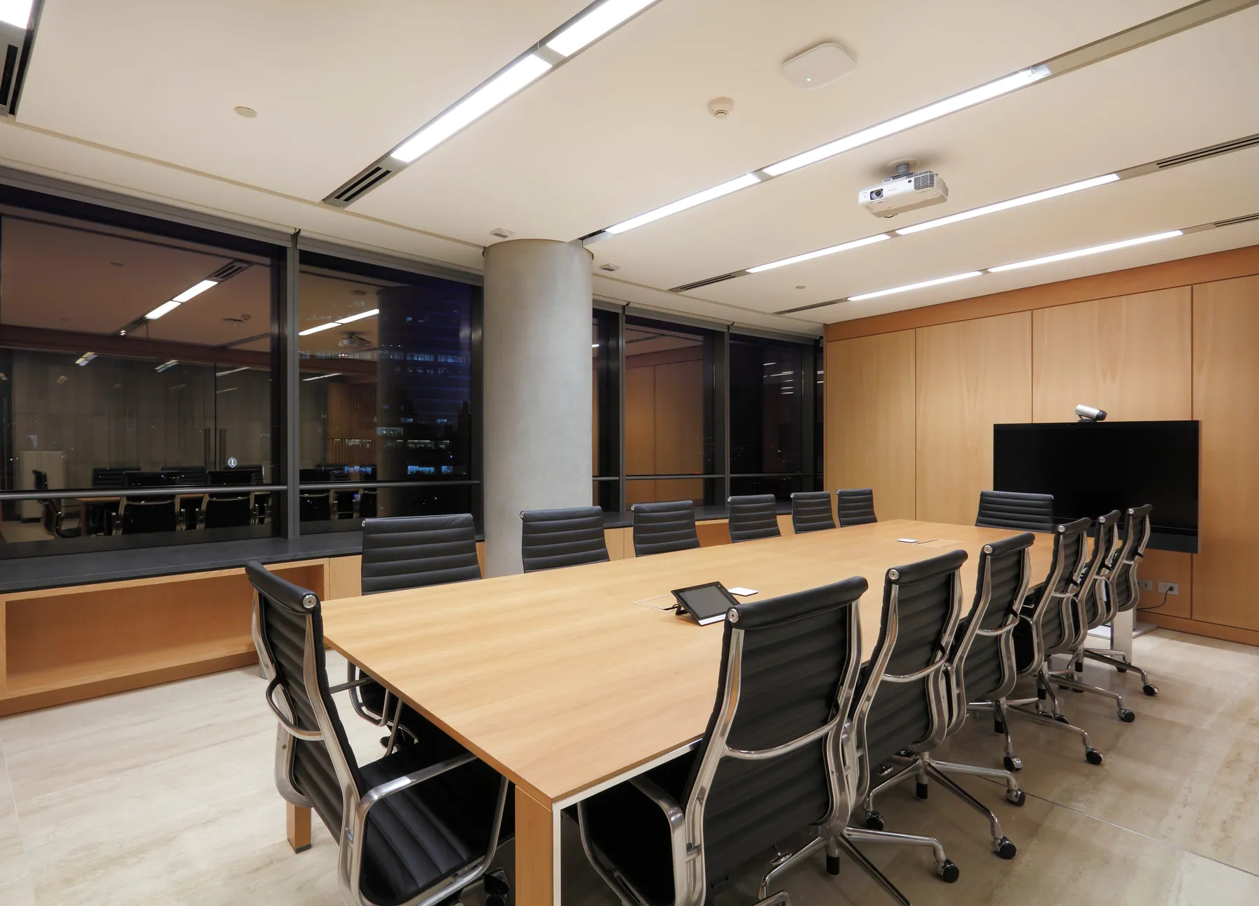 Oficinas para Directorio Entel en Santiago — 1.900 m² — 1/6