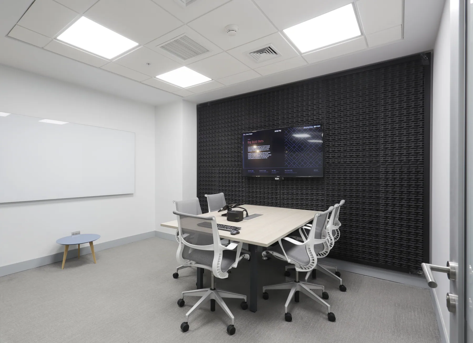 Oficinas para Oficinas Uber (2011) en Santiago — 350 m² — 5/6