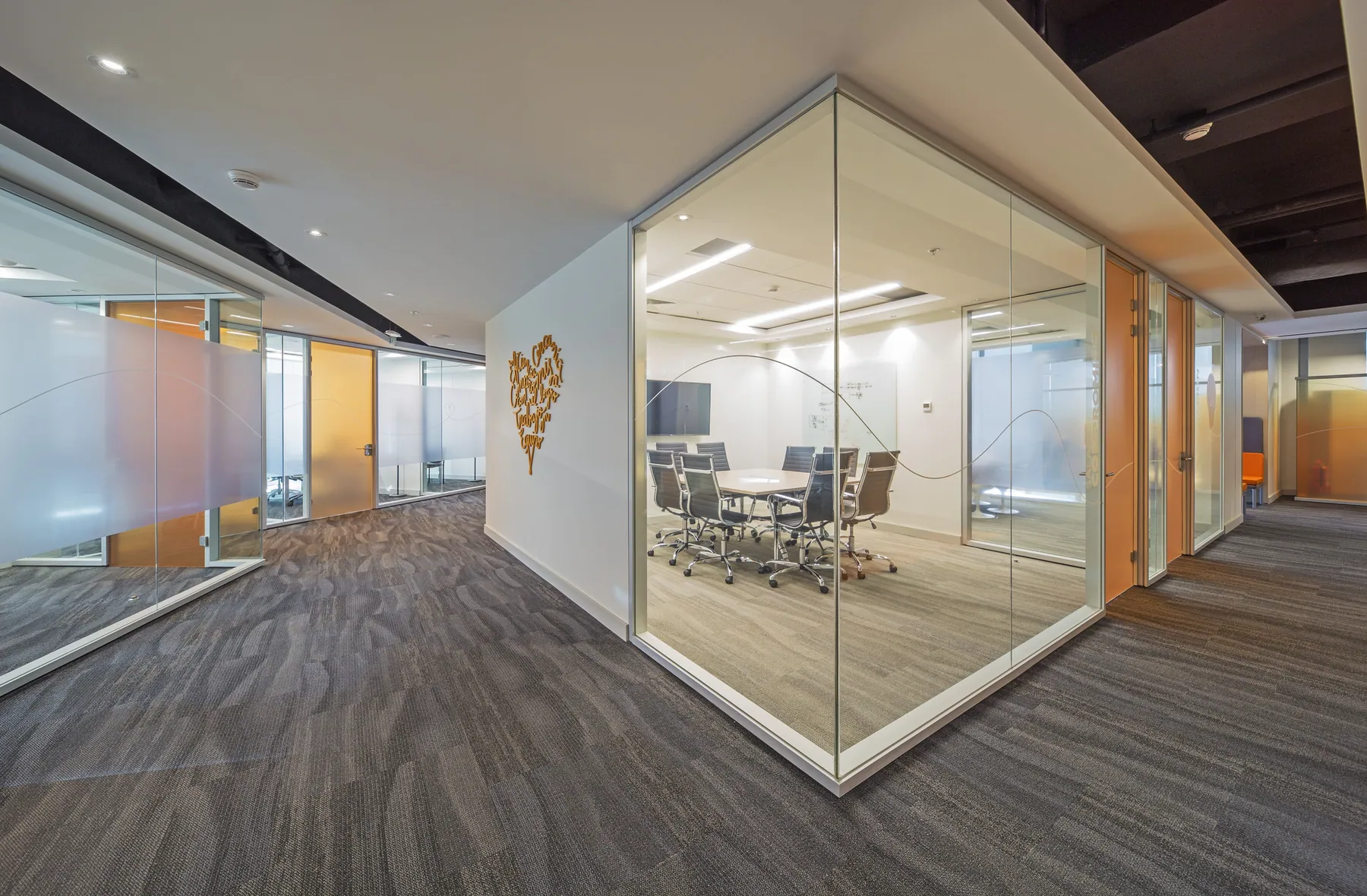 Oficinas para Vida Cámara en Santiago — 1.600 m² — 3/6